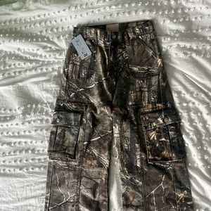 The Amelia Pant Oakland. Brand New. Size 23.